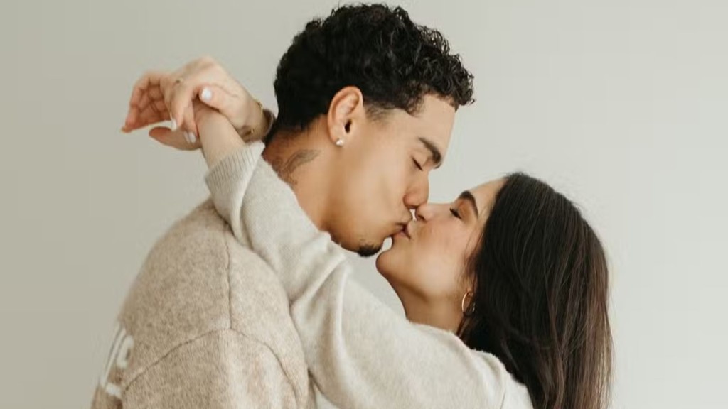 Giovanna Buscacio se declara no aniversário do filho de Ronaldinho Gaúcho: ‘Fortaleceu’