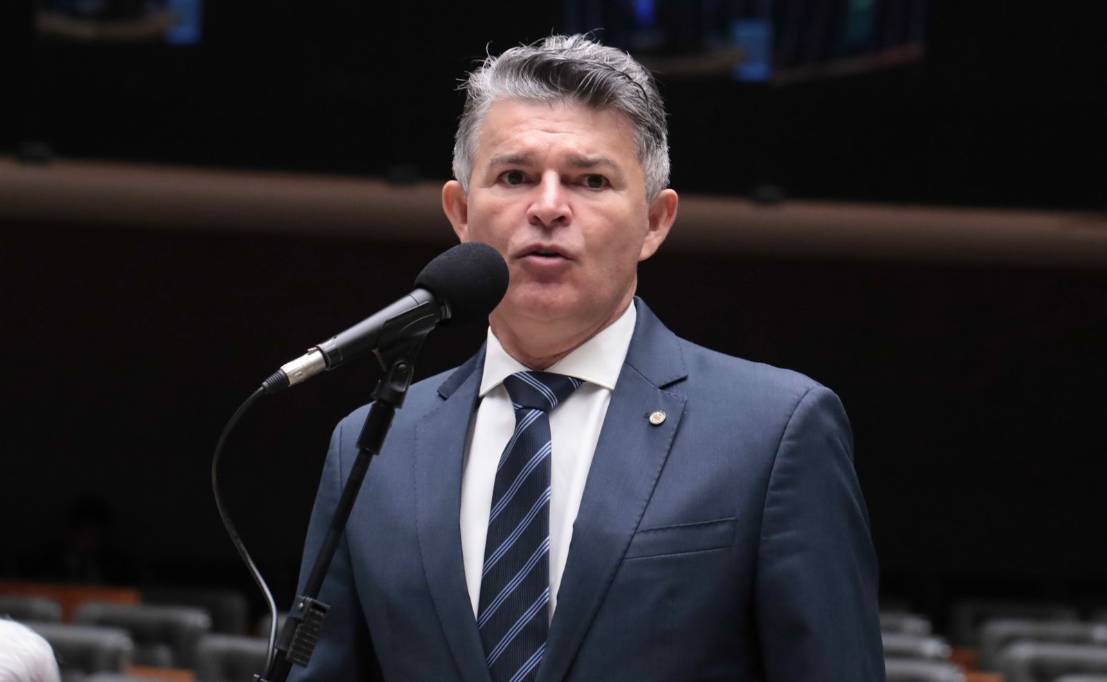 Zé Medeiros propõe PL por reintegração de posse em até 24 horas