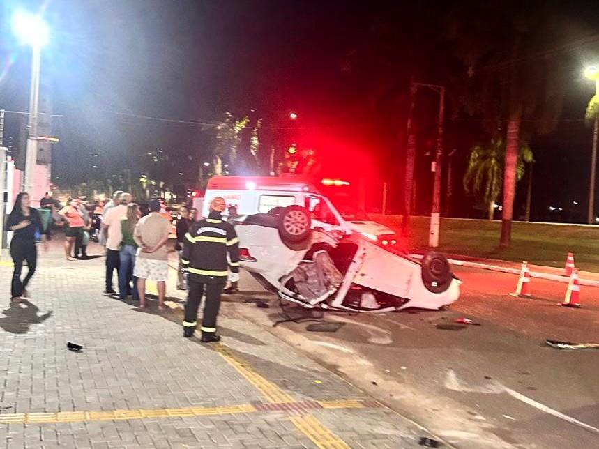 Corpo de Bombeiros socorre quatro vítimas de capotamento em Primavera do Leste
